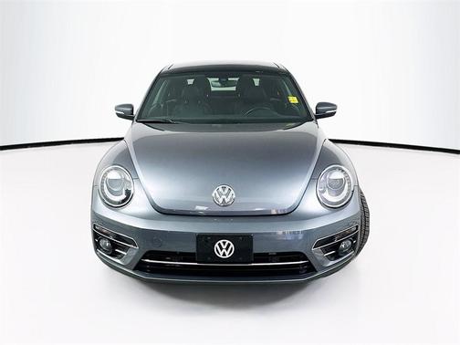 2019 Volkswagen Beetle 2.0T SE