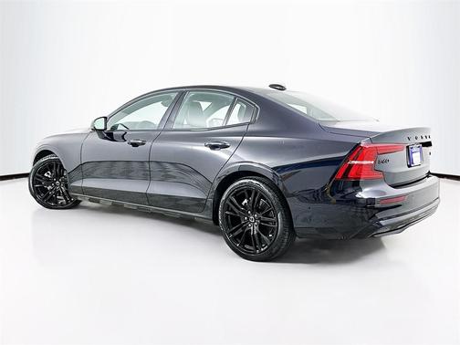 2024 Volvo S60 B5 Plus Black Edition