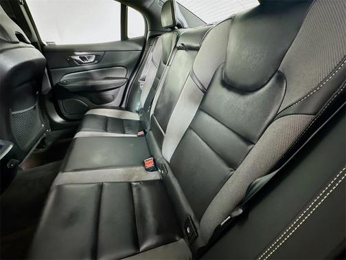 2024 Volvo S60 B5 Plus Black Edition