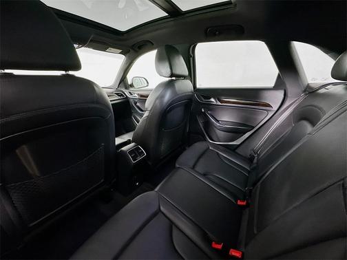 2018 Audi Q3 2.0T Premium Plus
