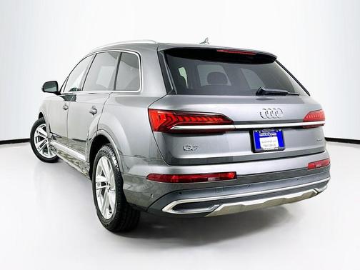 2022 Audi Q7 55 Prestige