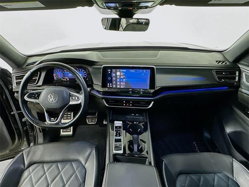 2024 Volkswagen Atlas Cross Sport 2.0T SEL Premium R-Line