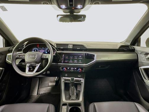 Chronos Gray Metallic 2024 Audi Q3 45 S line Premium