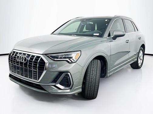 Chronos Gray Metallic 2024 Audi Q3 45 S line Premium