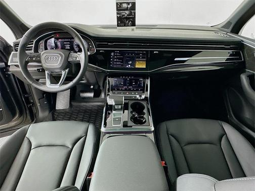 2026 Audi Q7 45 Premium