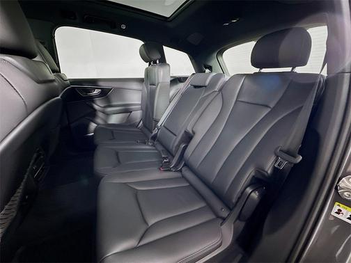 2026 Audi Q7 45 Premium