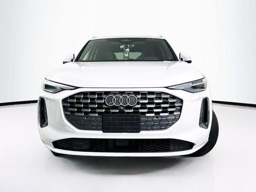 Glacier White Metallic 2025 Audi Q5 2.0T quattro Premium