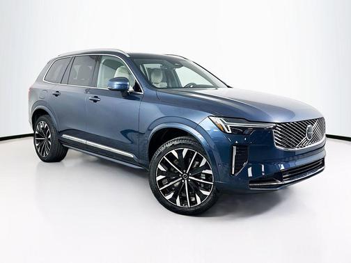 2026 Volvo XC90 B6 Plus 7-Seater