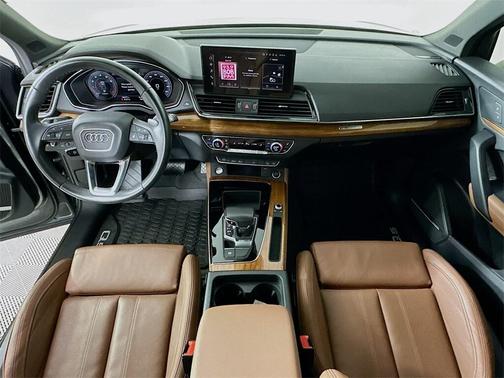 2023 Audi Q5 45 S line quattro Premium