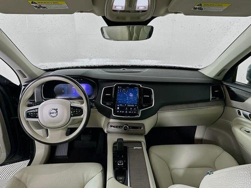 Denim Blue Metallic 2023 Volvo XC90 B5 Plus