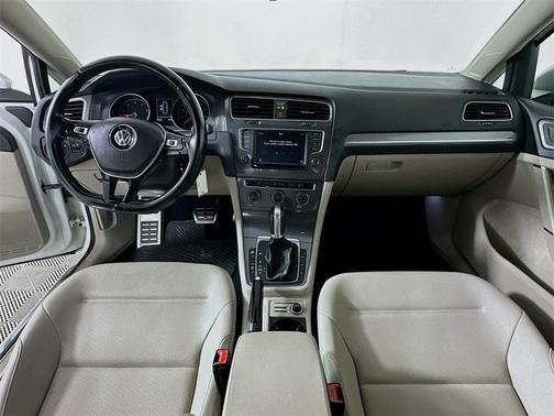 2017 Volkswagen Golf Alltrack TSI S