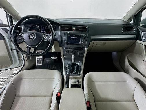 2017 Volkswagen Golf Alltrack TSI S