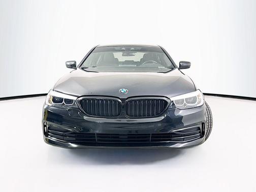 2019 BMW 530 i