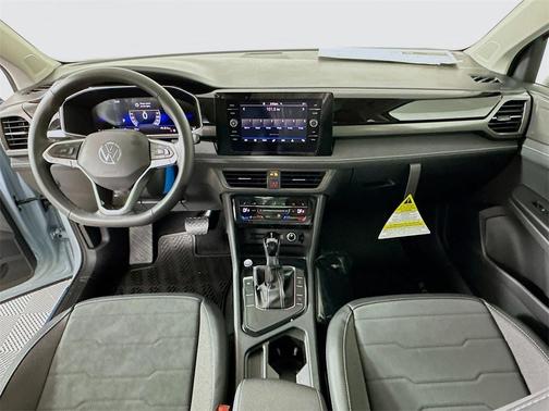 2026 Volkswagen Taos 1.5T SE Black