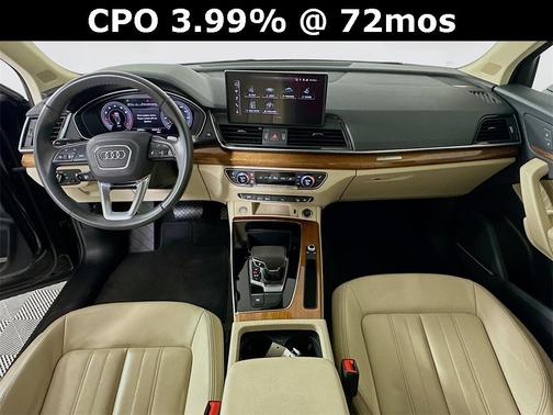 2023 Audi Q5 45 S line quattro Premium