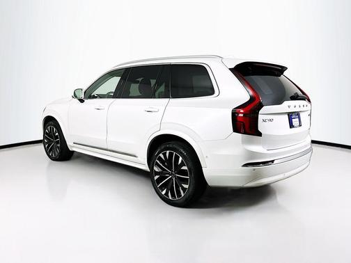 Crystal White Pearl 2026 Volvo XC90 B6 Ultra 7-Seater