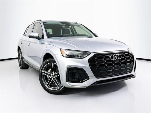 2023 Audi Q5 e 55 S line quattro Premium