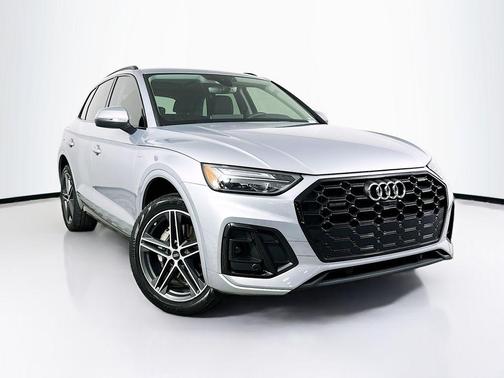 2023 Audi Q5 e 55 S line quattro Premium