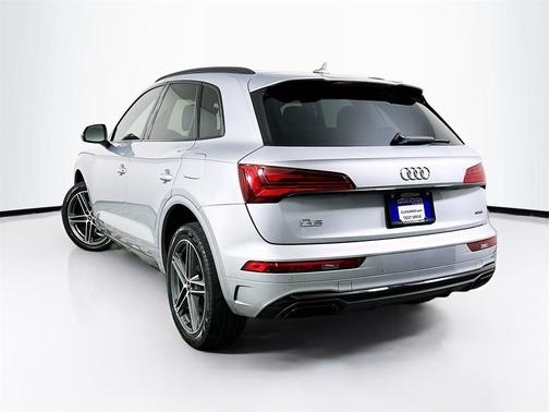 2023 Audi Q5 e 55 S line quattro Premium