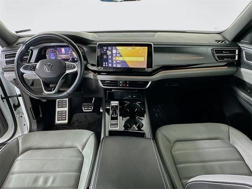 2024 Volkswagen Atlas Cross Sport 2.0T SEL R-Line