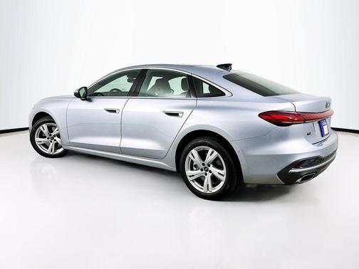 Florett Silver Metallic 2025 Audi A5 2.0T quattro Premium