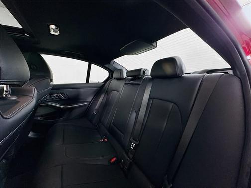 2025 BMW M340 i
