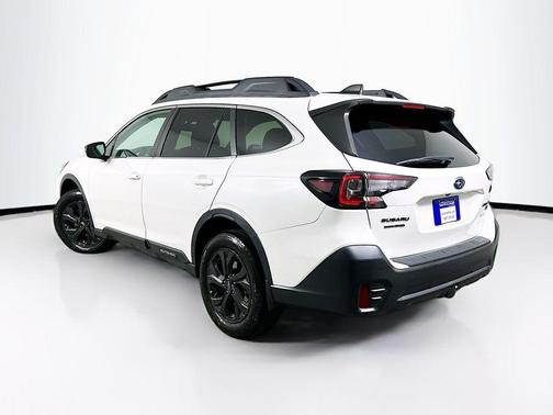 Crystal White Pearl 2020 Subaru Outback Onyx Edition XT