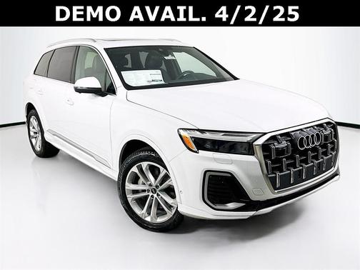 2025 Audi Q7 55 Premium Plus