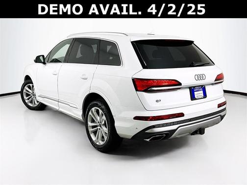 2025 Audi Q7 55 Premium Plus