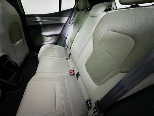 2026 Volvo EX30 TWIN MOTOR CROSS COUNTRY ULTRA