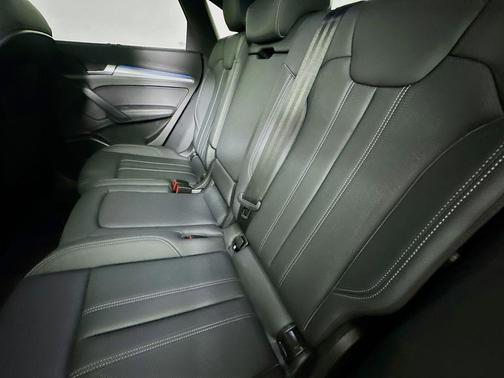 2021 Audi Q5 45 Prestige