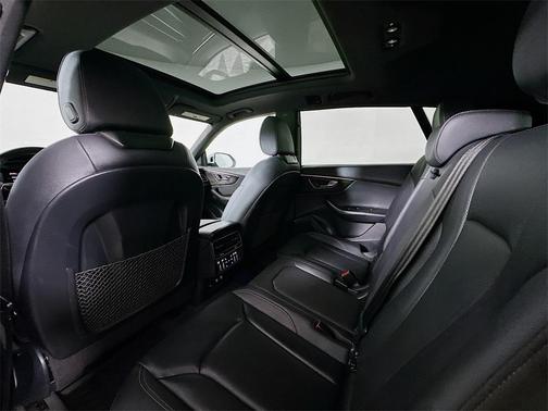 2021 Audi Q8 55 Prestige