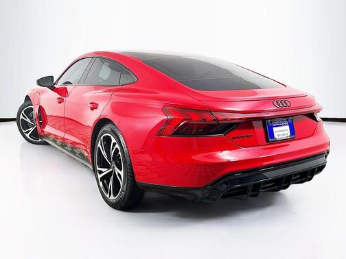 Tango Red Metallic 2024 Audi e-tron GT Premium Plus