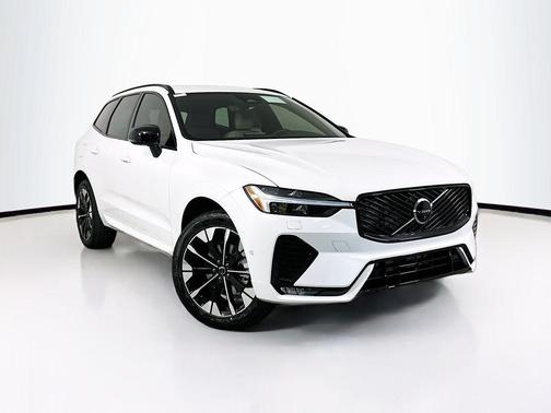 2026 Volvo XC60 B5 Plus
