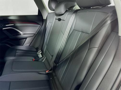 2025 Audi Q5 2.0T quattro Premium