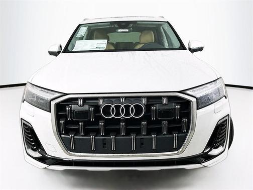 2025 Audi Q7 45 Premium
