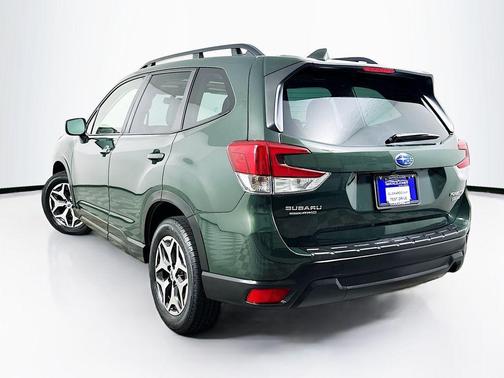 Cascade Green Silica 2023 Subaru Forester 2.5i Premium