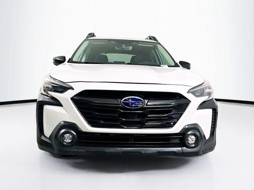 Crystal White Pearl 2024 Subaru Outback Onyx Edition XT