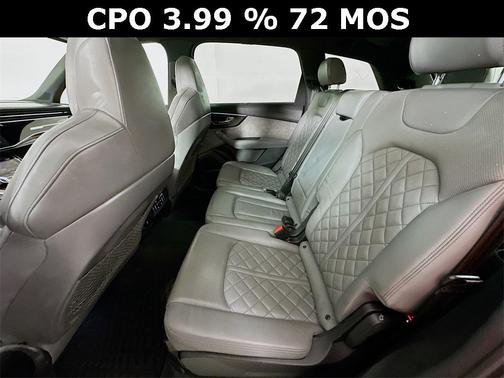 2022 Audi SQ7 4.0T Premium Plus