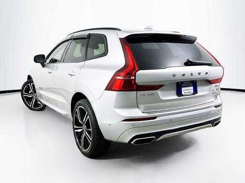 2020 Volvo XC60 T5 R-Design