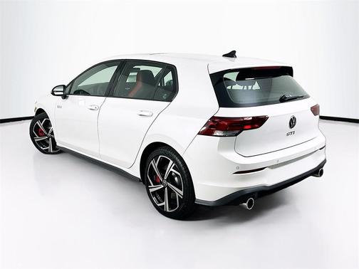 2025 Volkswagen Golf GTI 2.0T SE