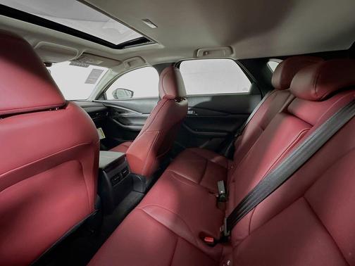 Polymetal Gray Metallic 2025 Mazda CX-30 2.5 S Carbon Edition