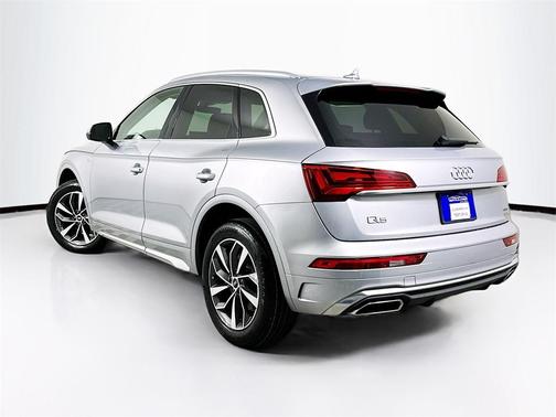 2022 Audi Q5 45 S line quattro Premium