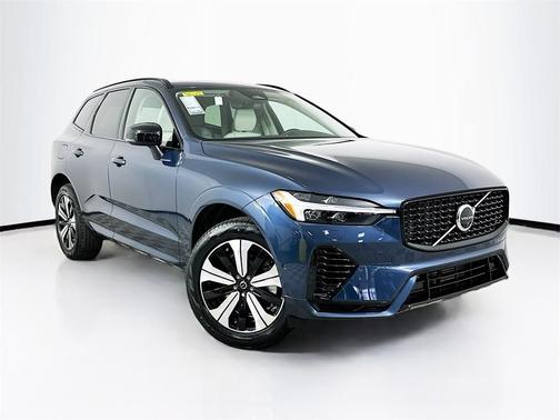 2024 Volvo XC60 Recharge Plug-In Hybrid T8 Plus Dark Theme