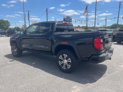 Onyx Black 2025 GMC Canyon AT4