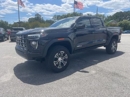 Onyx Black 2025 GMC Canyon AT4