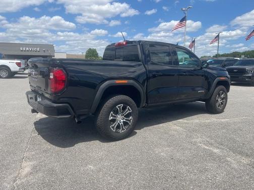 Onyx Black 2025 GMC Canyon AT4