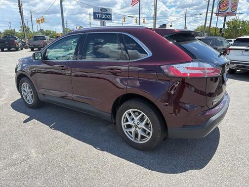 BURGUNDY VELVET MET TINT CC 2024 Ford Edge SEL