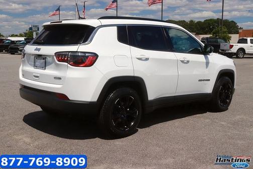 Bright White Clearcoat 2022 Jeep Compass LATITUDE
