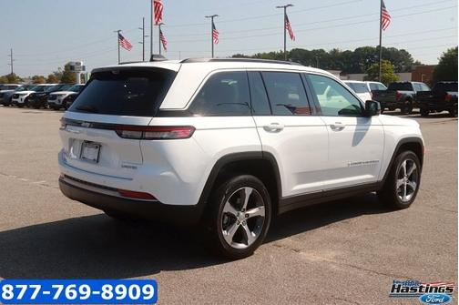 Bright White Clearcoat 2026 Jeep Grand Cherokee LIMITED